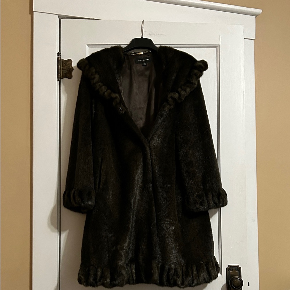 Jones New York Dark Brown Faux Fur Coat Size M